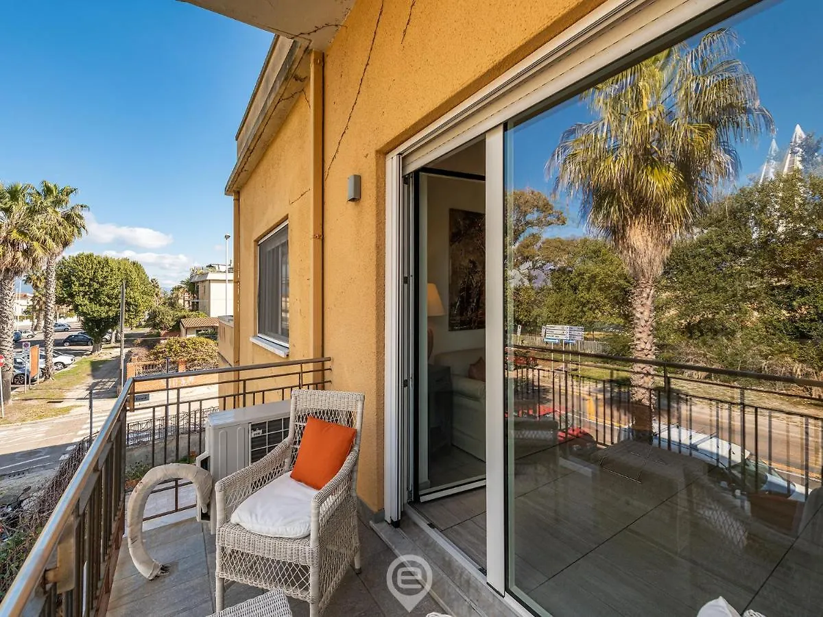 Poetto Sea Breeze - Orange Apartment Cagliari