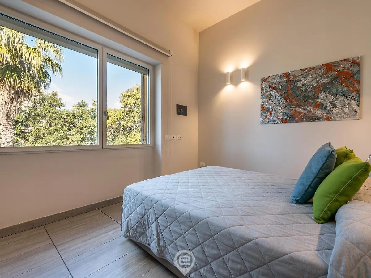 Poetto Sea Breeze - Orange Apartment Cagliari Italy