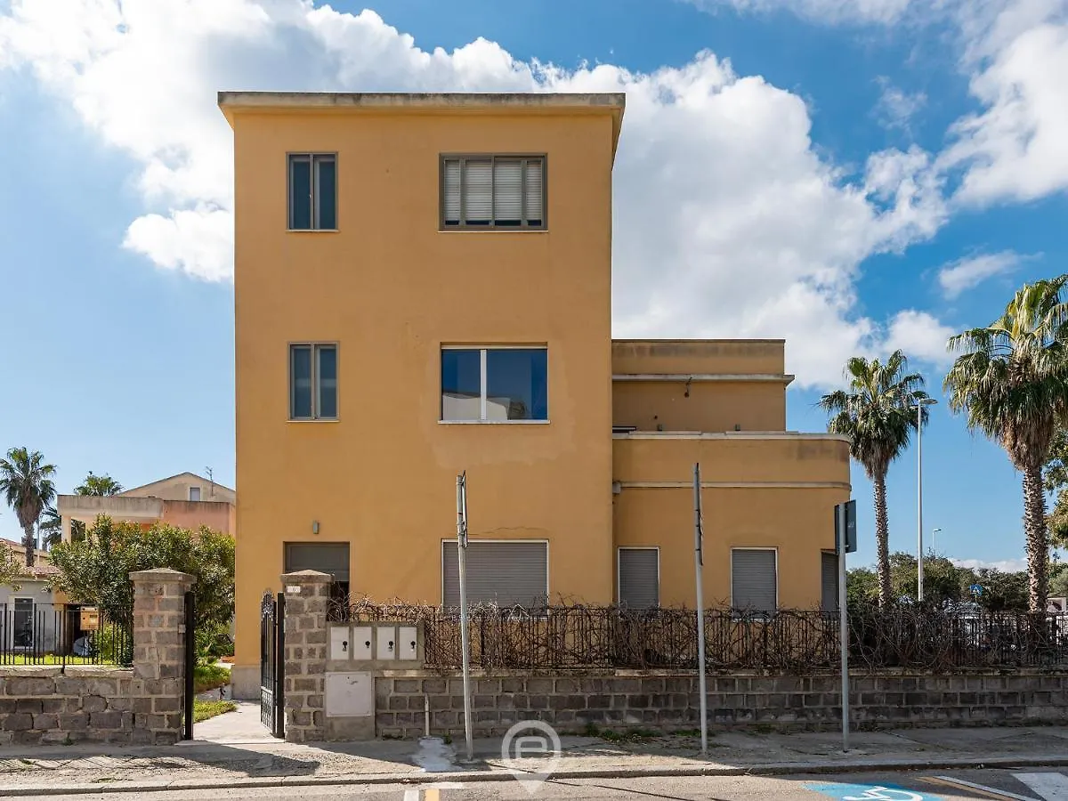 Poetto Sea Breeze - Orange Apartment Cagliari